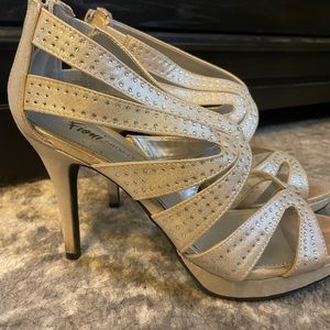 Fioni Heels